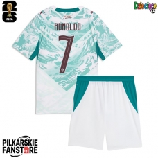 Tanie Strój piłkarski Portugalia Cristiano Ronaldo #7 Koszulka Wyjazdowej dla dziecięce MŚ 2026 Krótkie Rękawy (+ szorty)